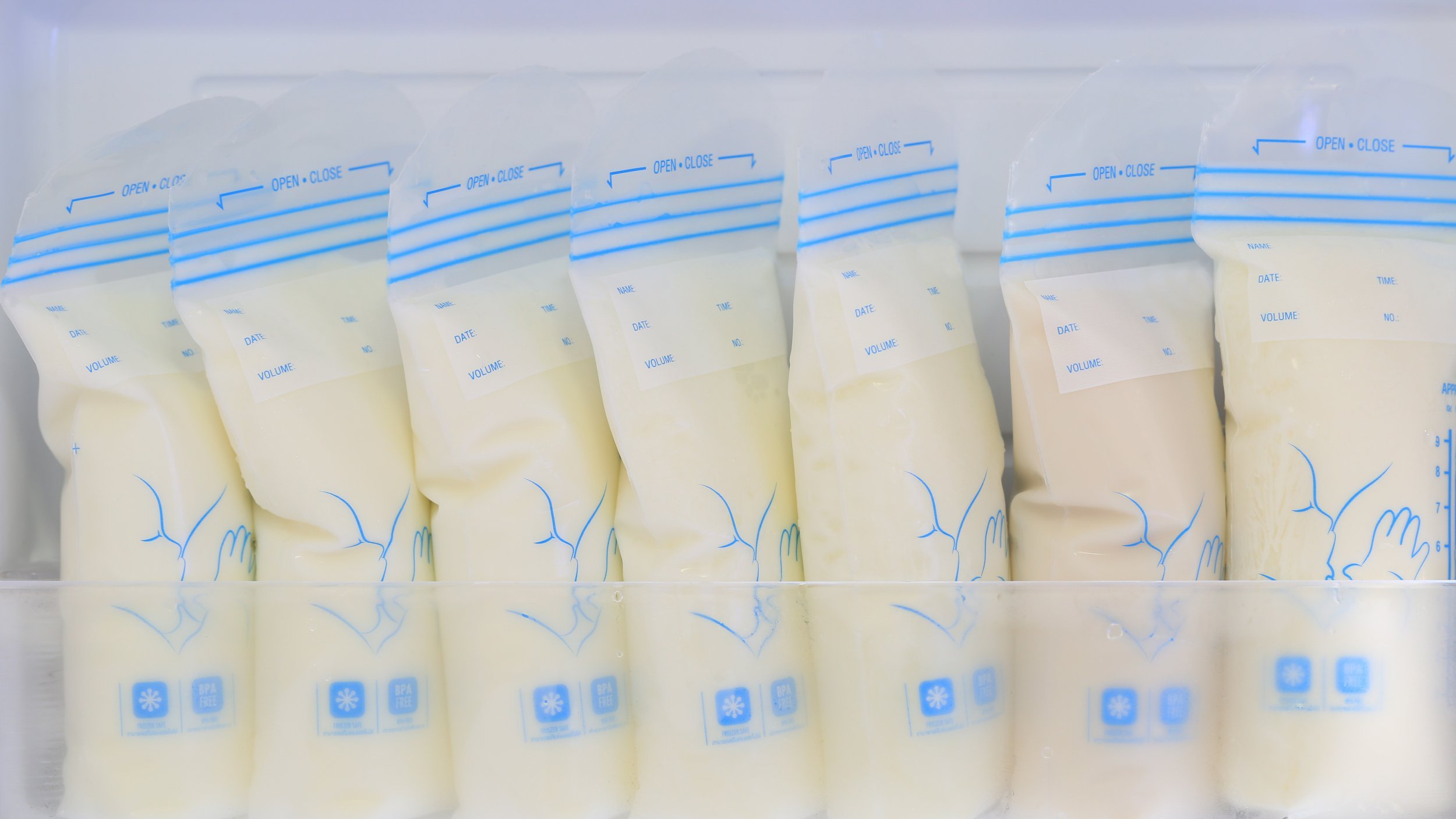 Apprendre à stocker et conserver le lait maternel - Extrait vidéo La maison  des Maternelles